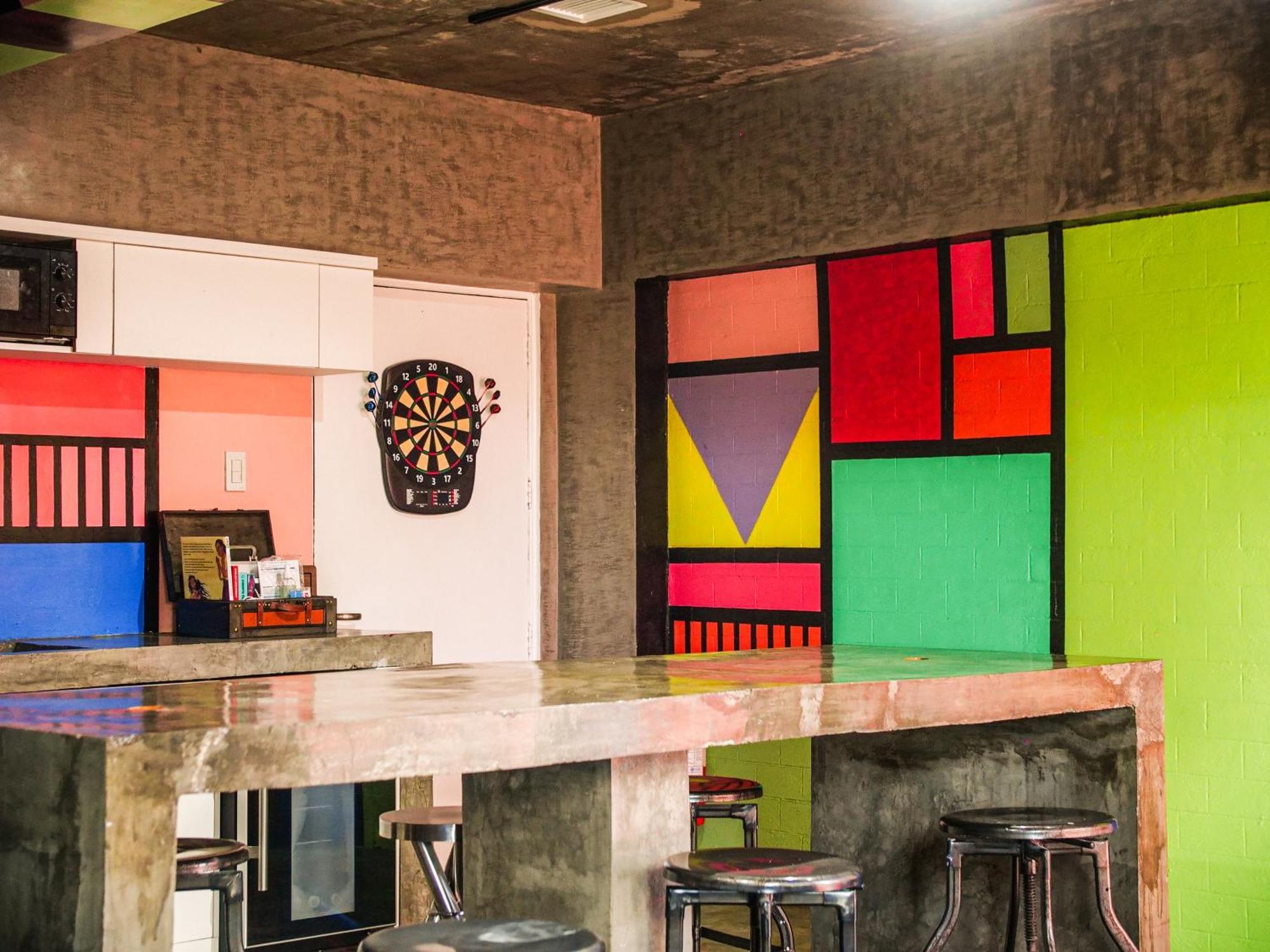 D522 Hostel At Kiener Hills - Near Cebu Airport Мактан Екстериор снимка