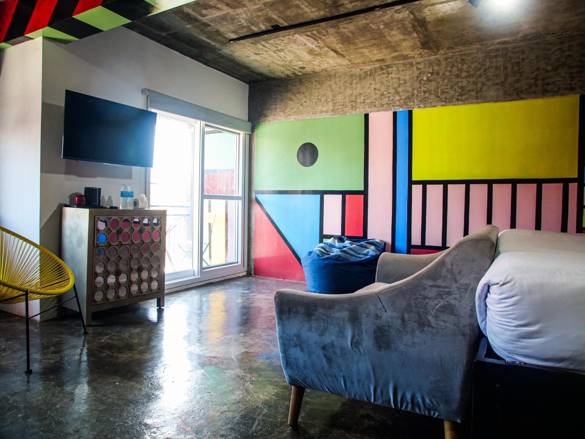 D522 Hostel At Kiener Hills - Near Cebu Airport Мактан Екстериор снимка