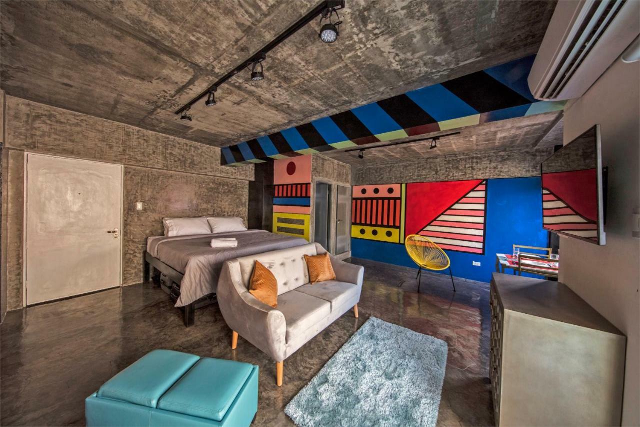 D522 Hostel At Kiener Hills - Near Cebu Airport Мактан Екстериор снимка